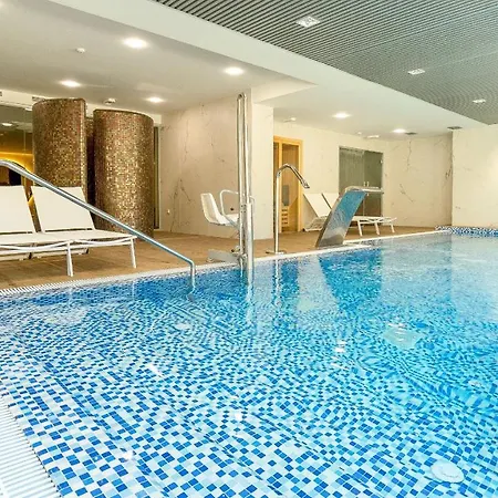 Oasis 325 Penthouse Apartment Estepona